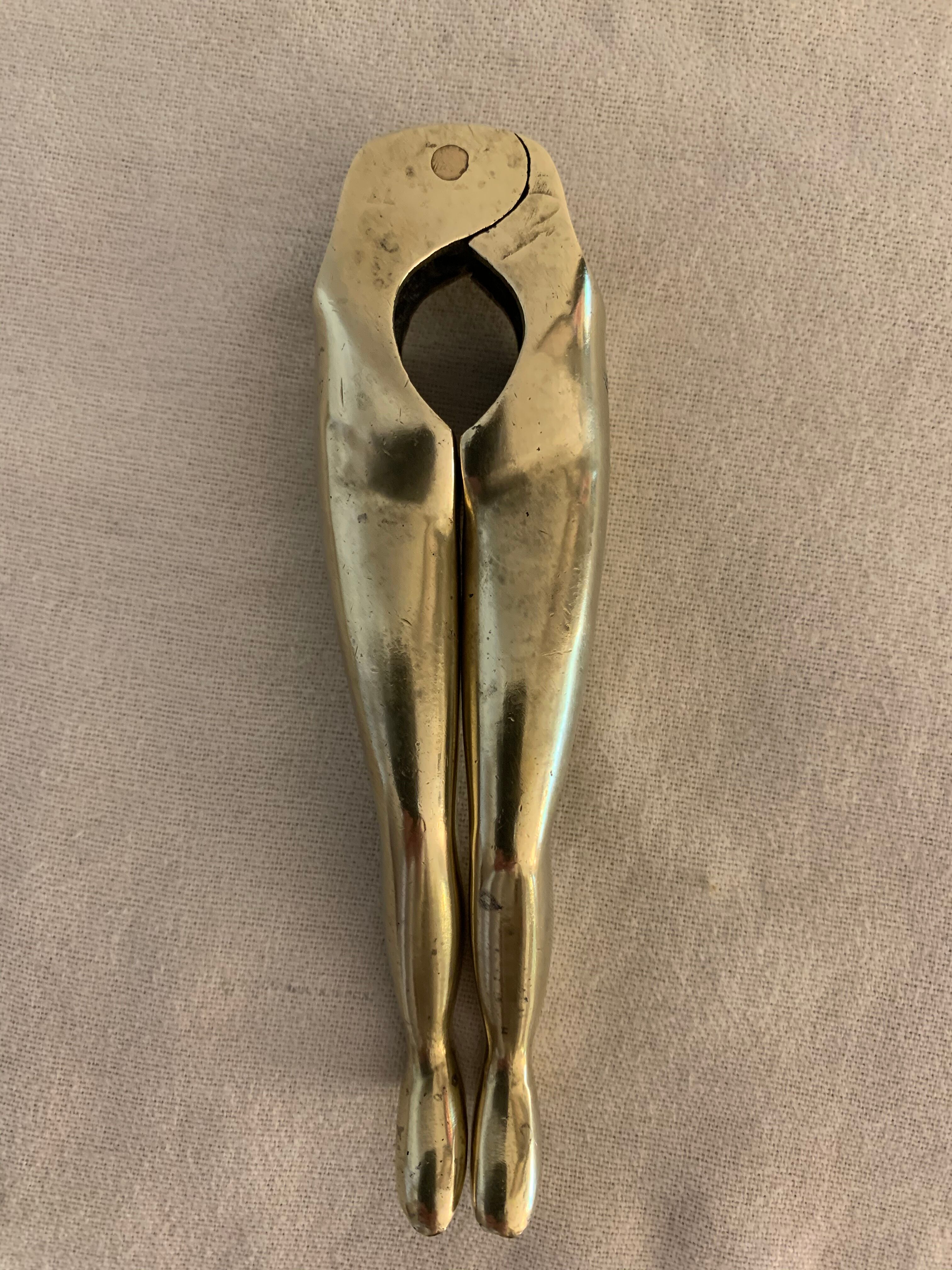 Pair of nutcrackers or anthropomorphic hazelnuts in bronze