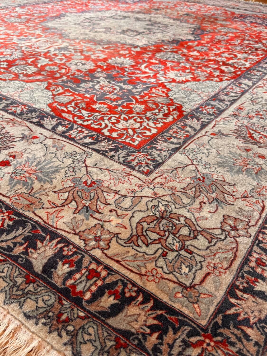 Chinese Bidjar carpet 330 cm x 256 cm