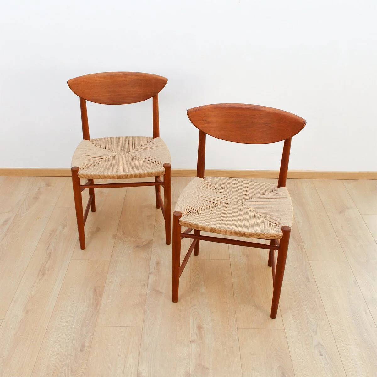 Ensemble de 2 chaises en teck par Peter Hvidt et Orla-Molgaard Nielsen