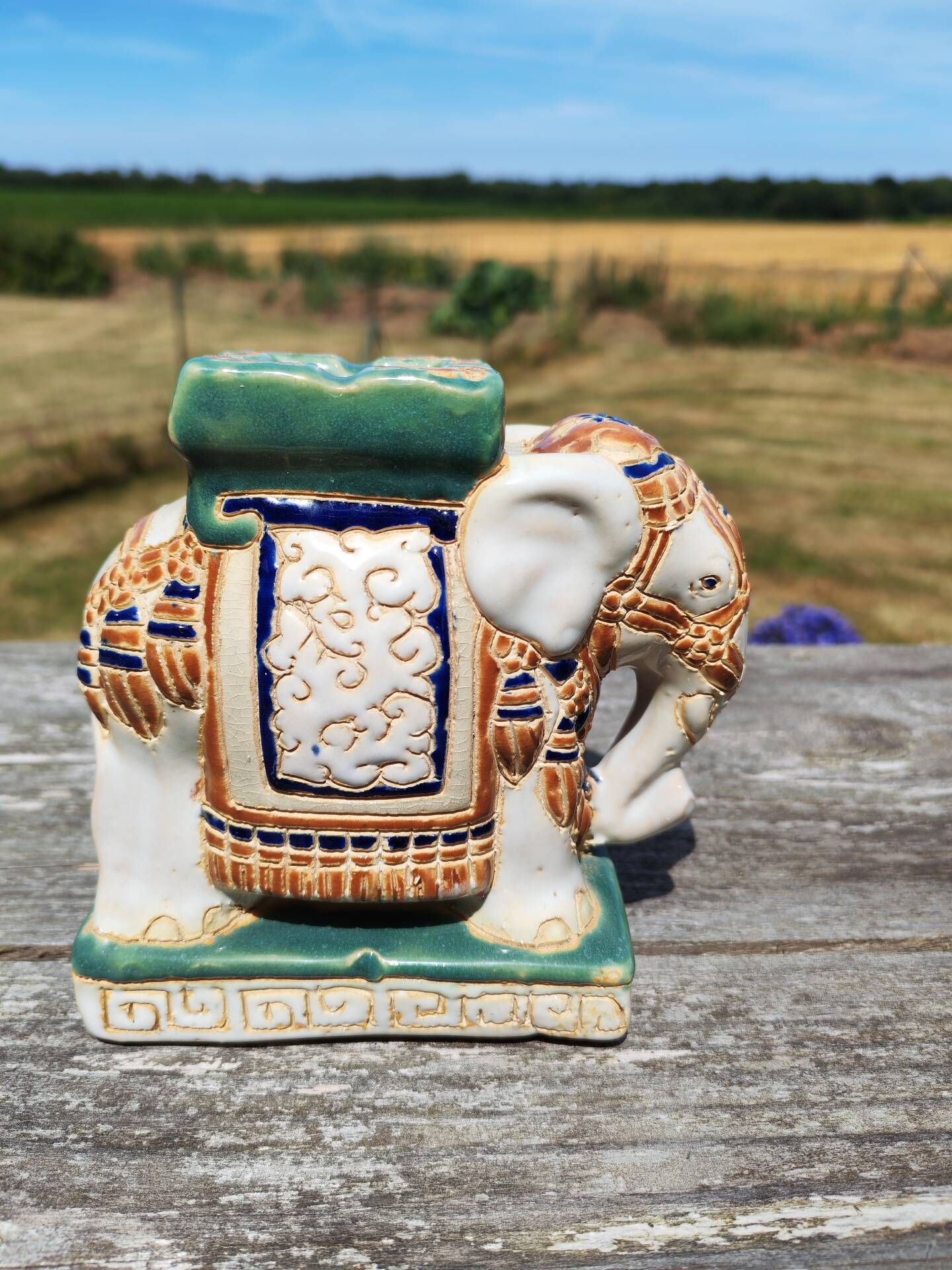 Cendrier vide poche  éléphant en céramique