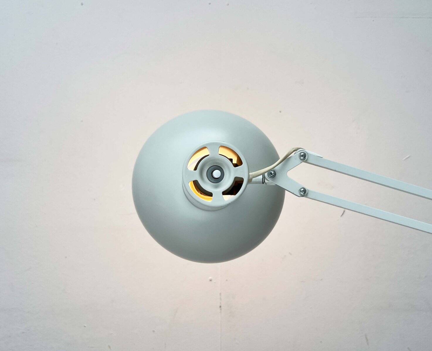 Mid-Century Modern It Task Wall Lamp from Louis Poulsen, 1970s