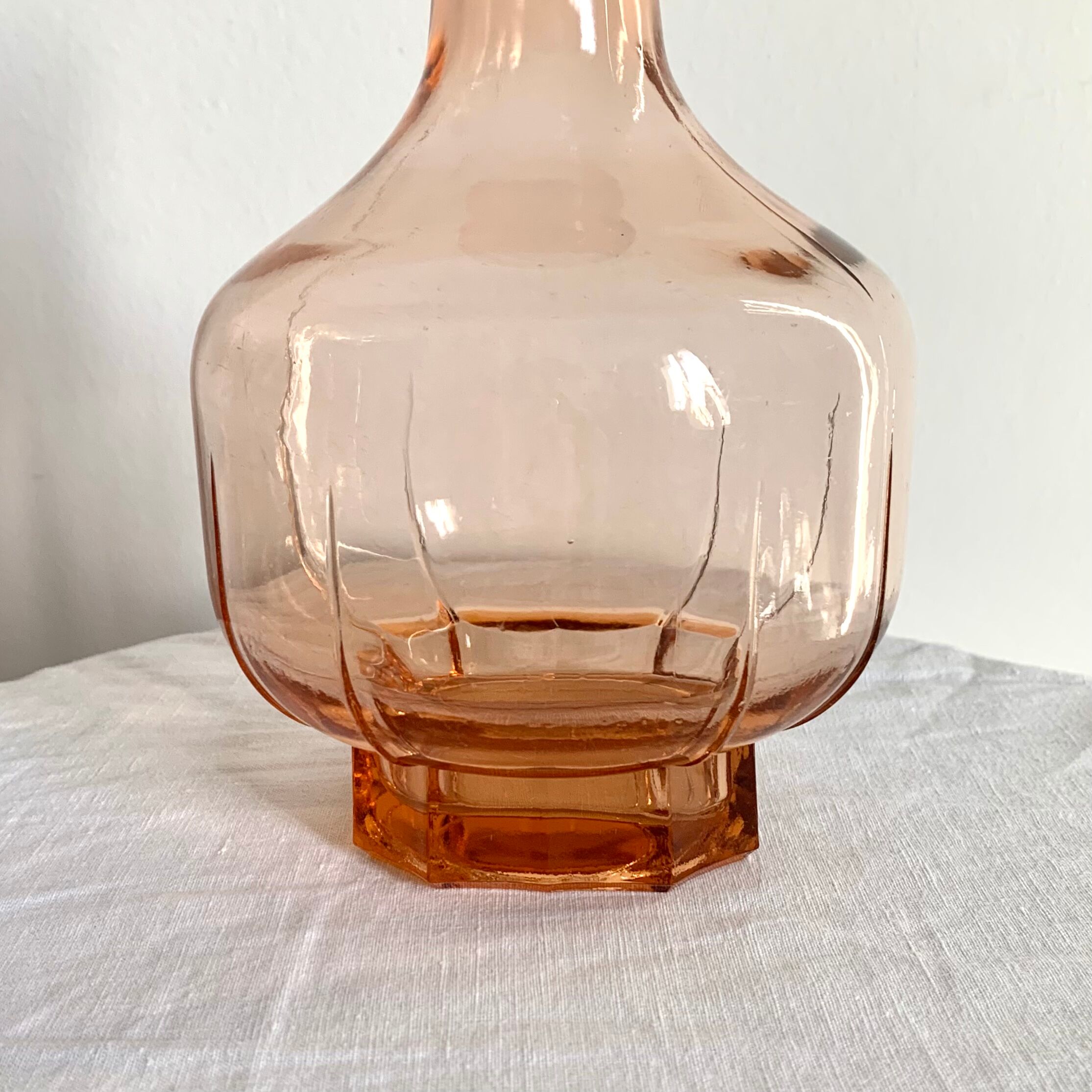 Vintage rosé decanter