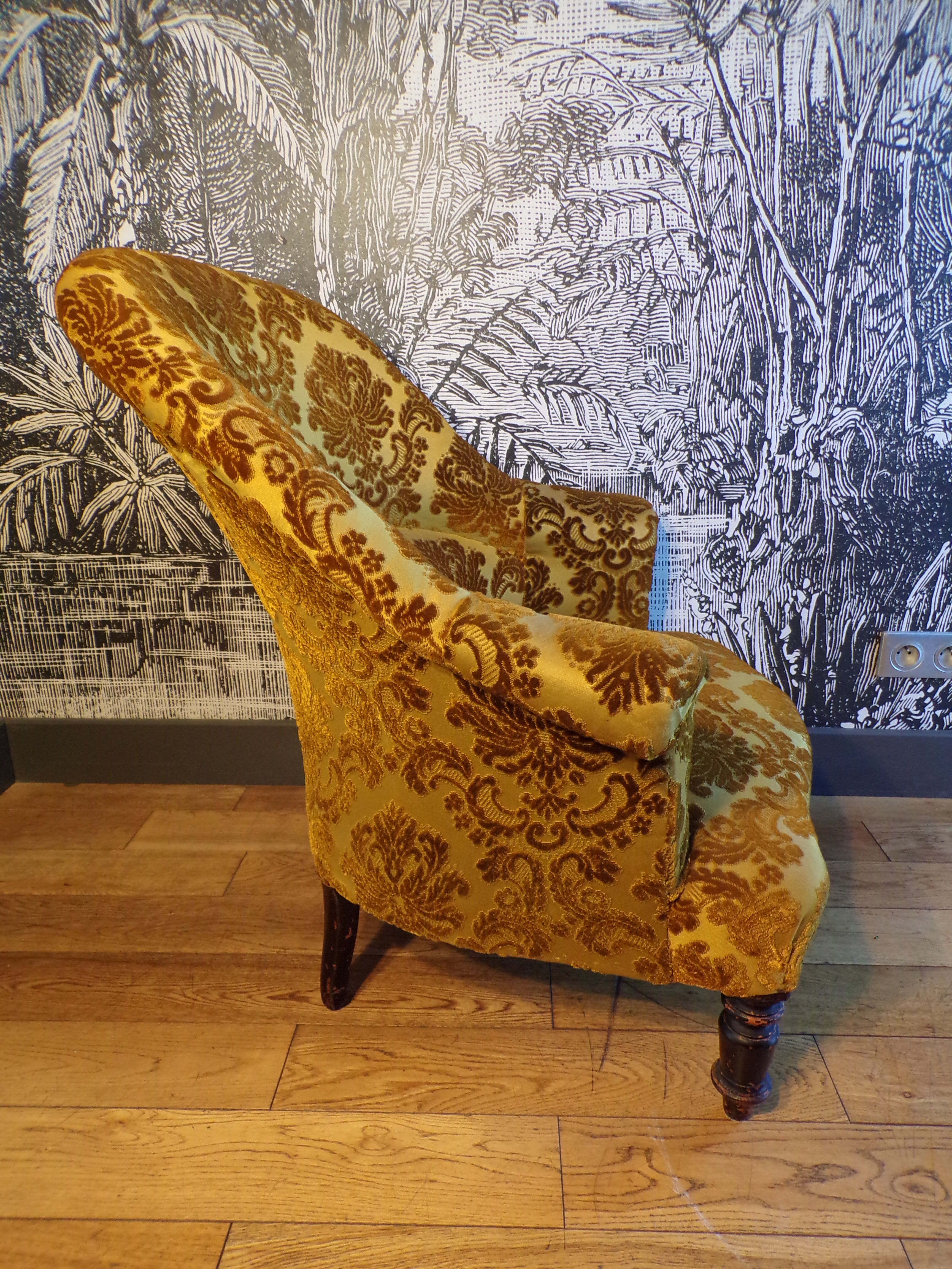 Fauteuil crapaud de style napoléon iii