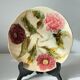 Art Deco barbotine plate from the 1930s – floral decoration of pink zinnia and dahlia – antique ceramic Ø 22 cm