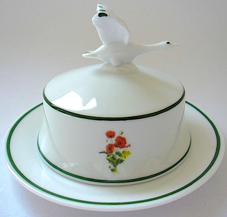 Limalonges porcelain butter decorated with bouquets of poppies