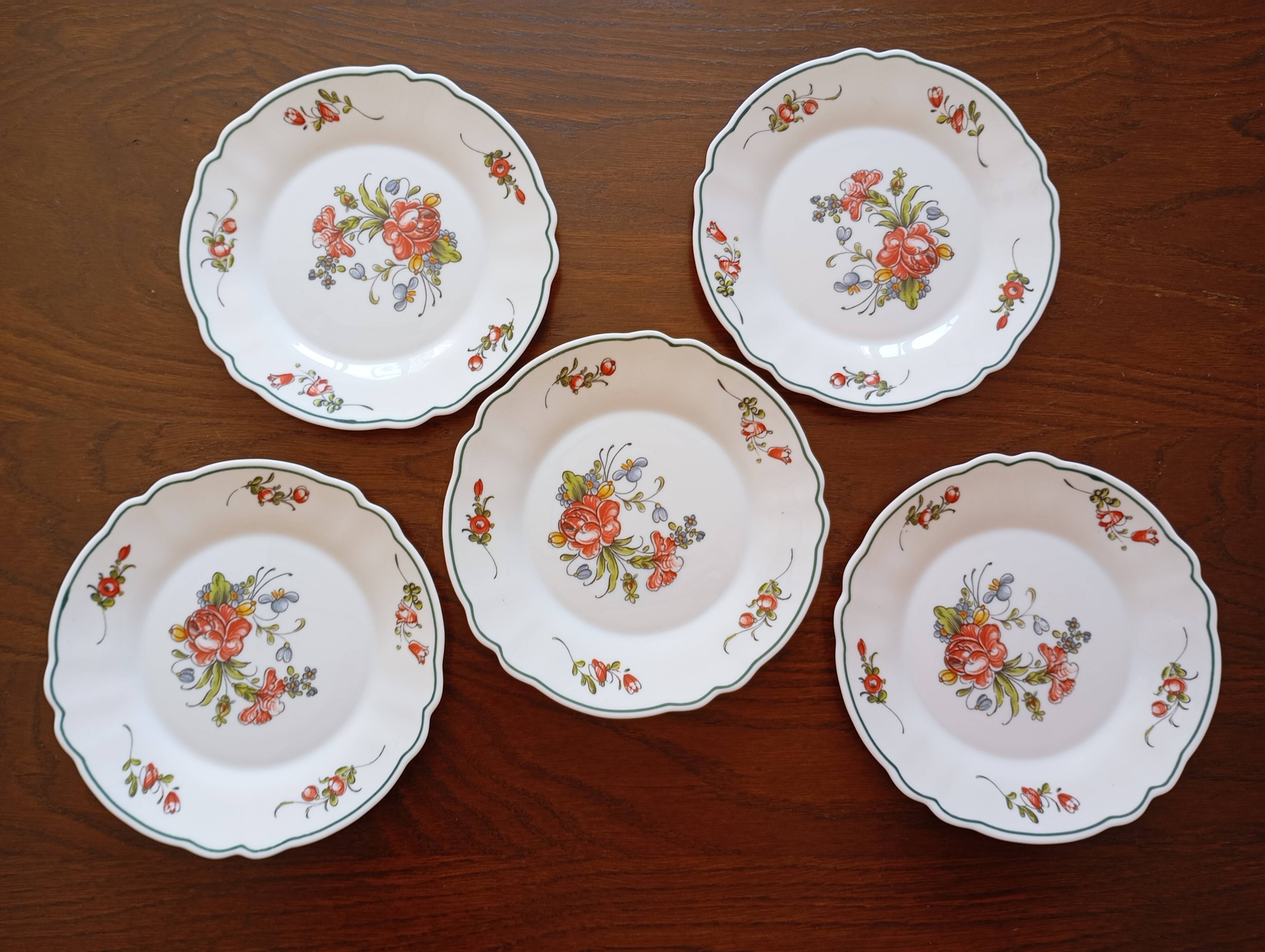 10 assiettes à dessert Arcopal "Ronsard"