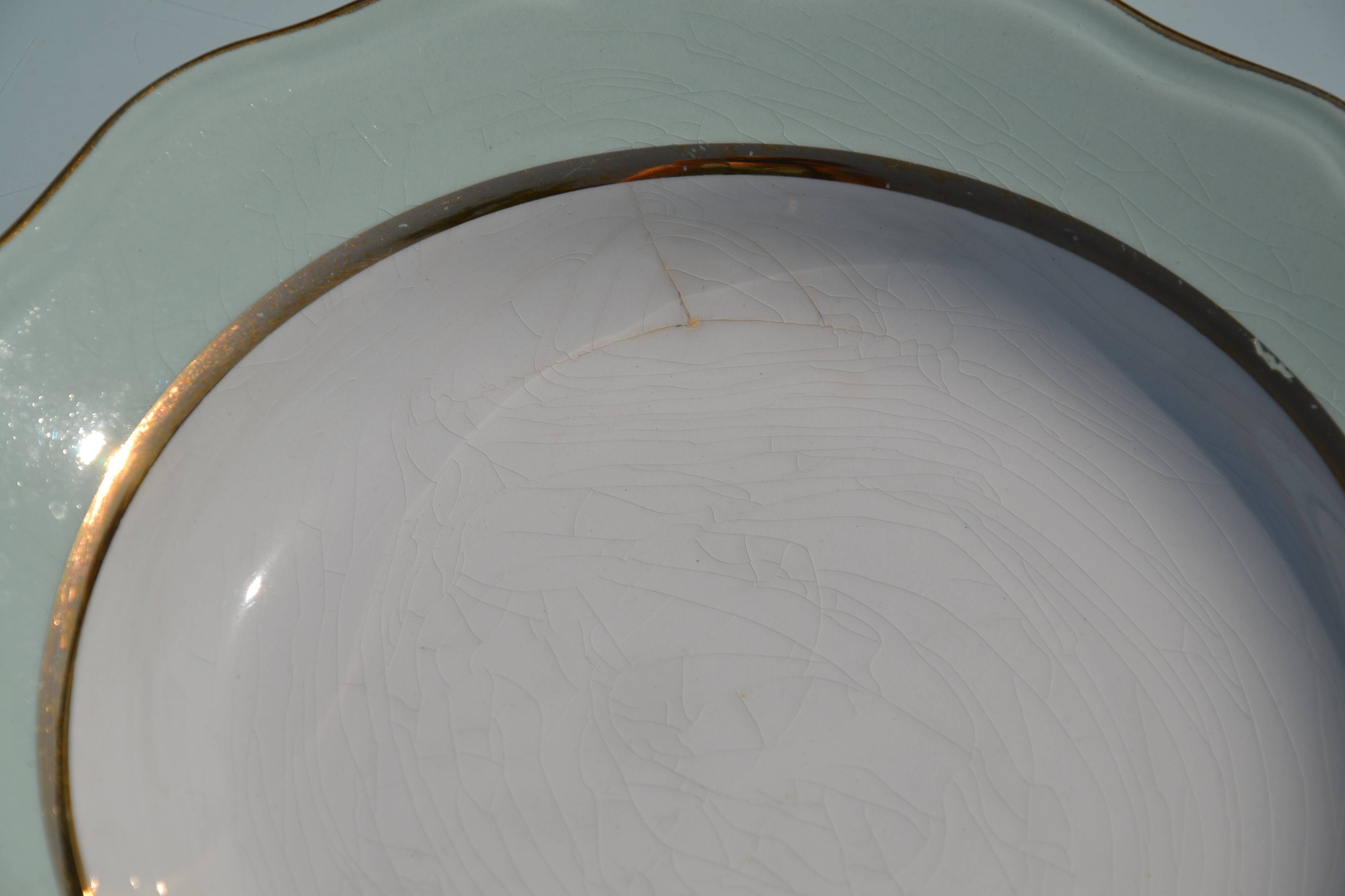 12 green deep plates "l'amandinoise"