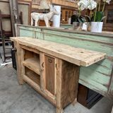 Joiner's workbench from the early 20th century.