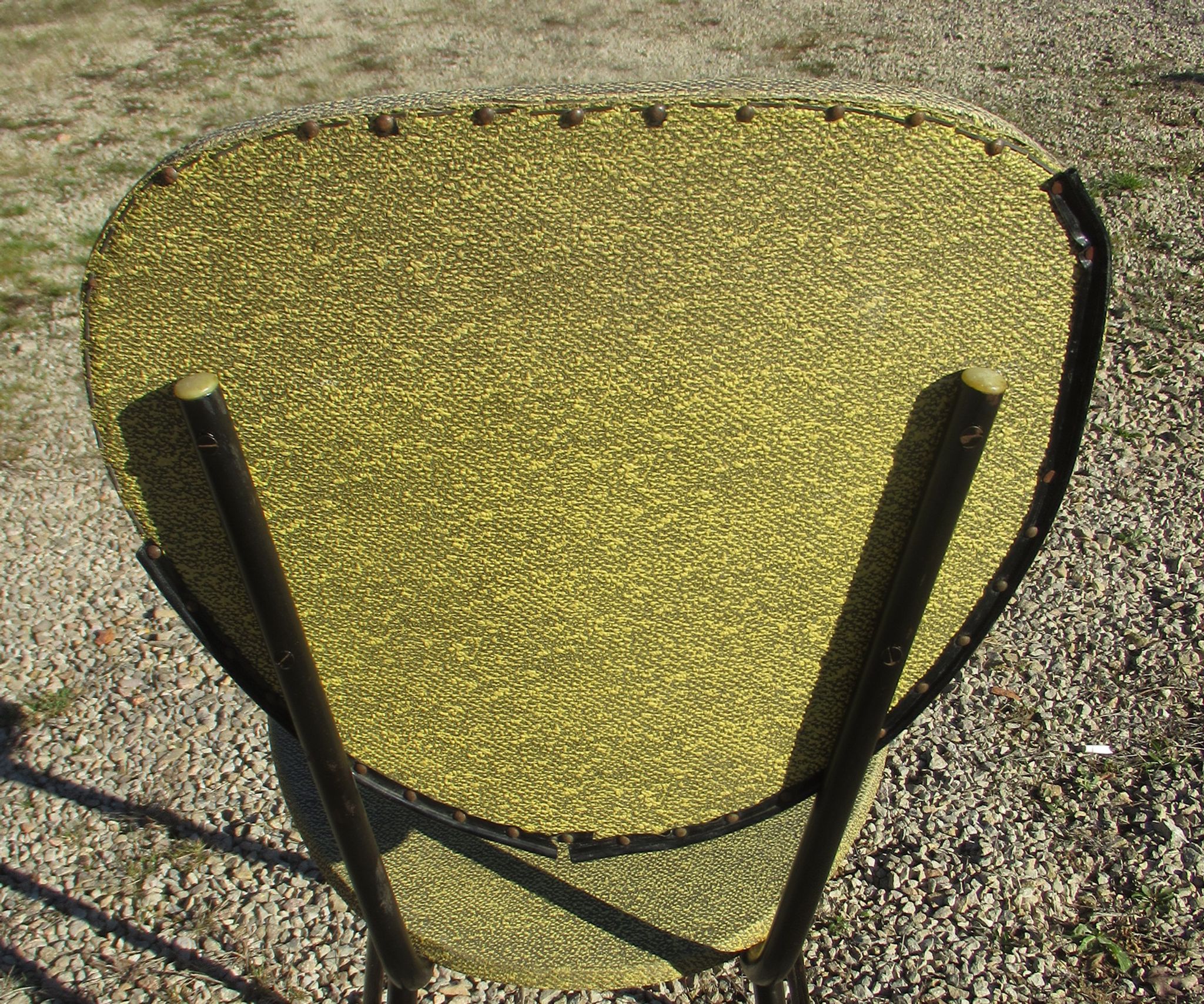 2 vintage chairs, metal and skaï
