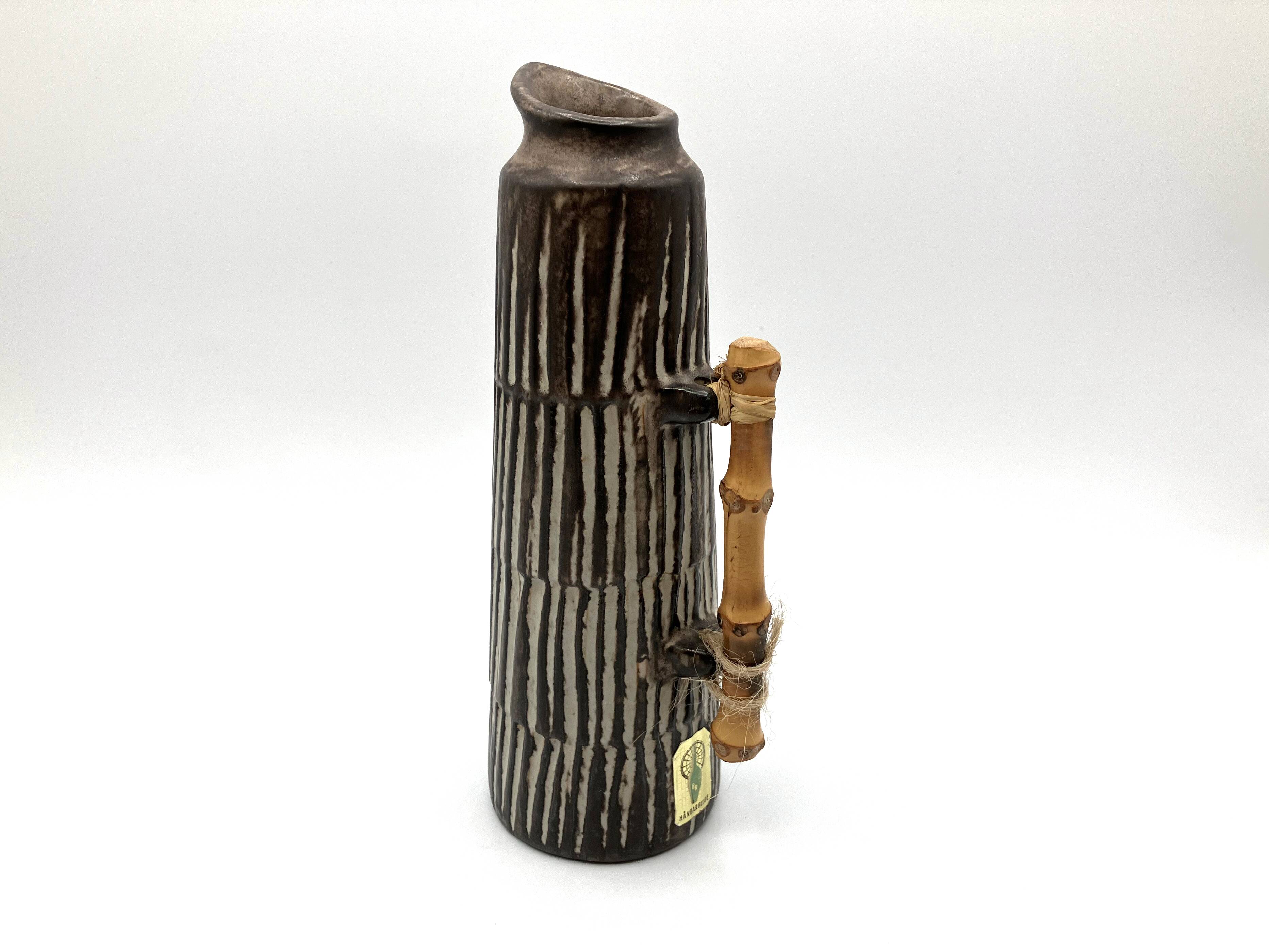 Vase pichet vintage en céramique et bambou • BR Keramik Danemark • 1960s