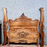 Centre bed Louis XV Baroque curved walnut circa 1850