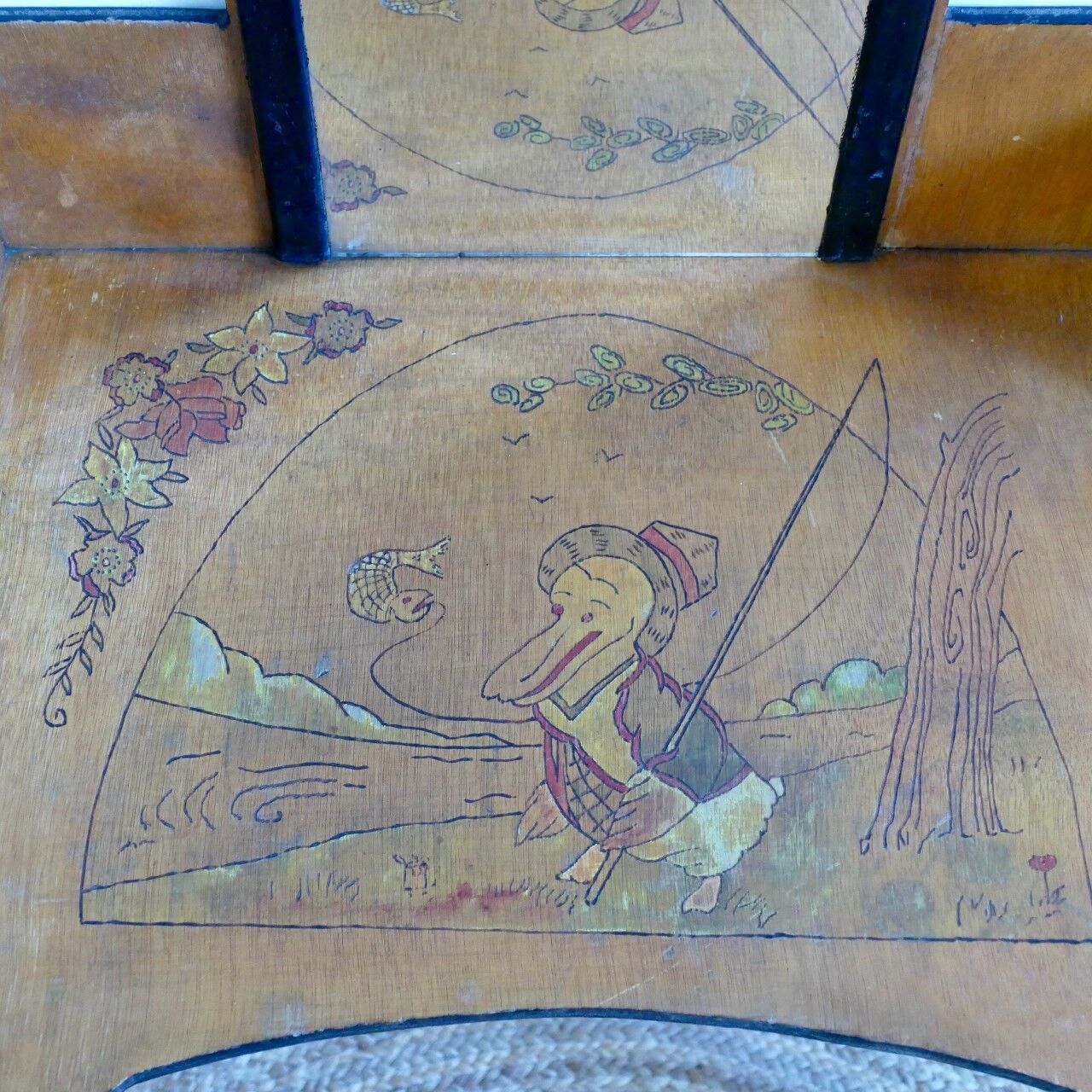 Children's dressing table