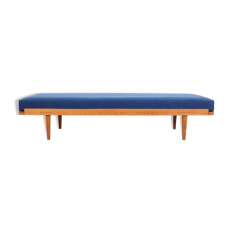 Pine daybed, Danish design, 1970s, manufactured by Horsens Møbelfabrik