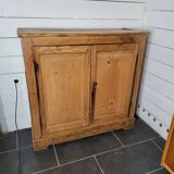 Old 2-door fir sideboard, 104×31cms