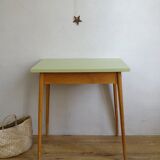 Stella table