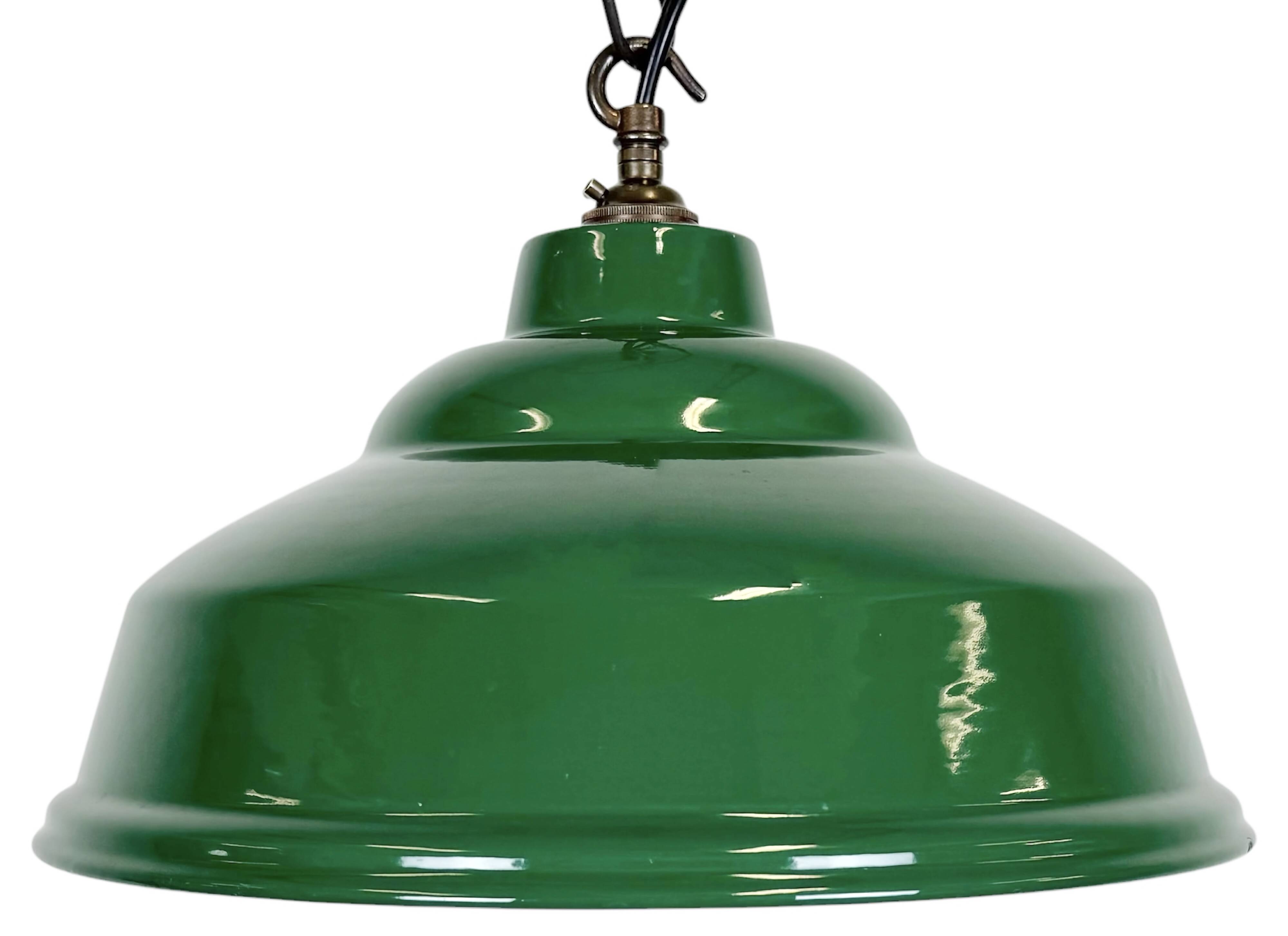 Industrial British Green Enamel Factory Pendant Lamp, 1960s
