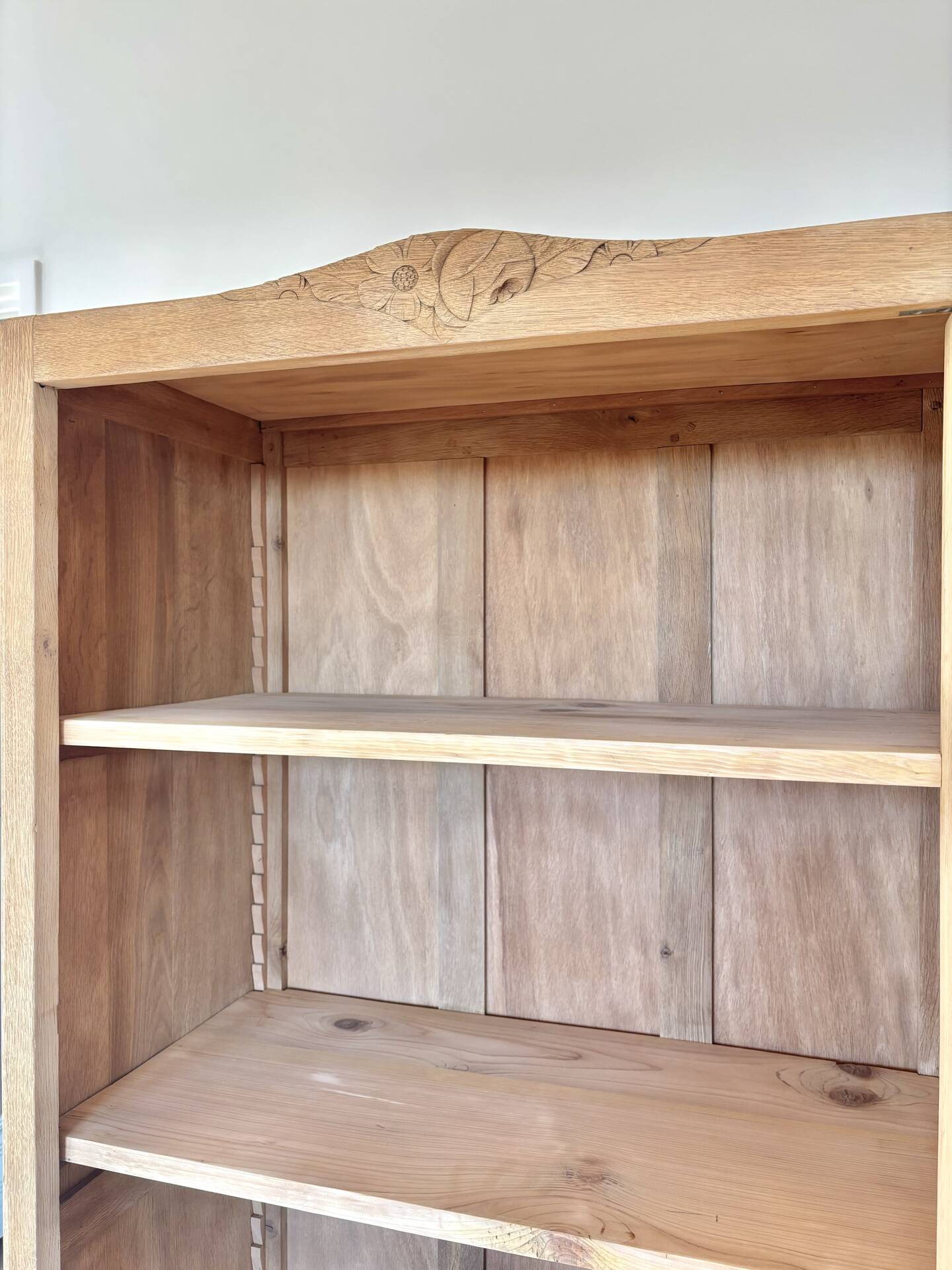 Art Deco oak wood bonnetière wardrobe, renovated.