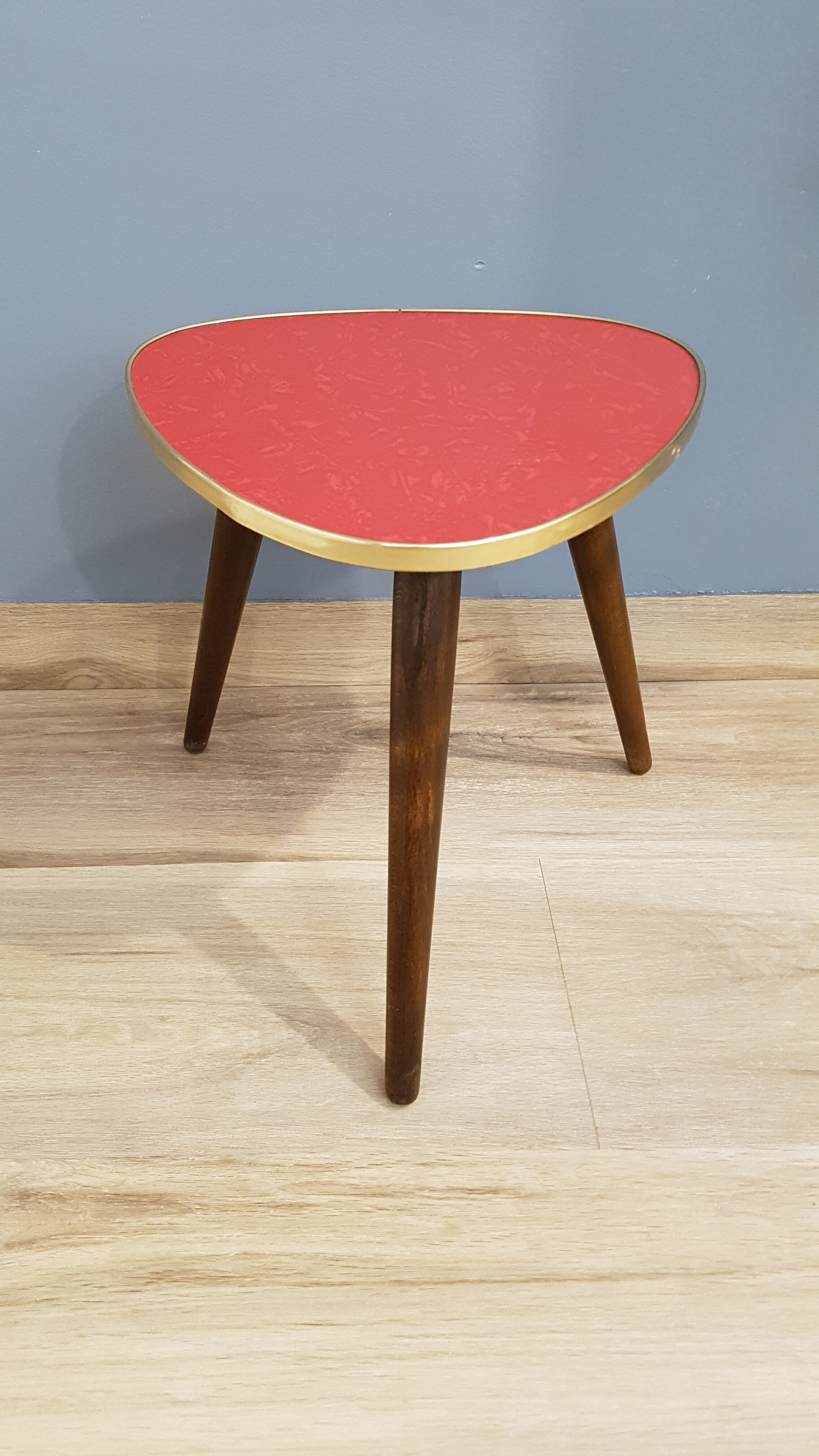 Vintage plant holder formica