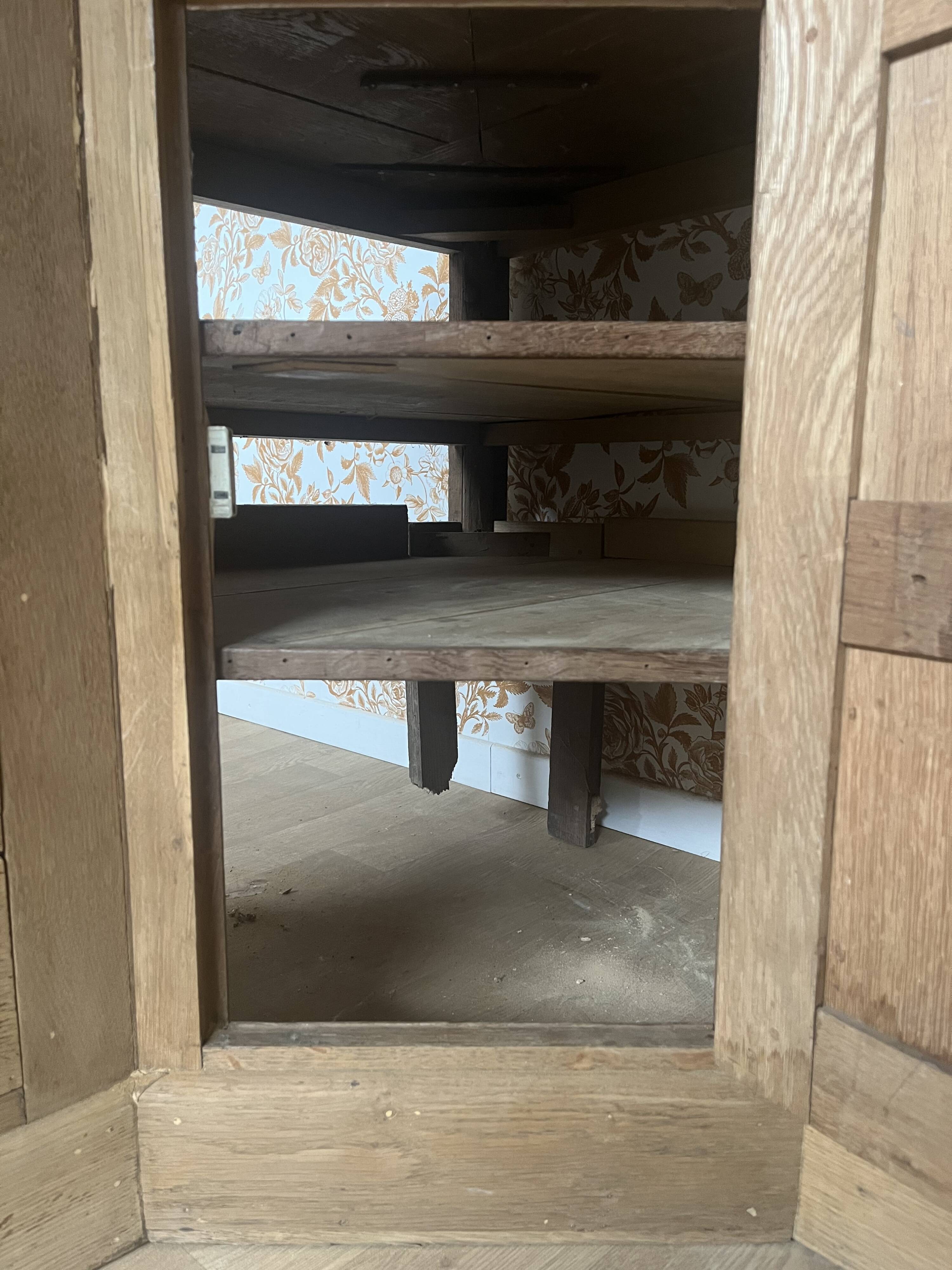 Corner craft furniture