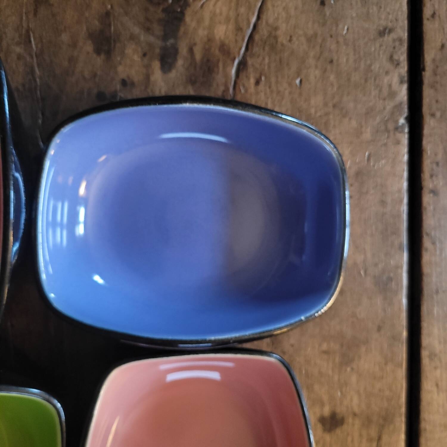 Set of 4 ceramic glazed multicoloured bowls/trinket dishes.