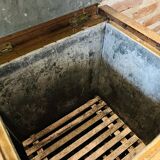 Frigo ancien en bois