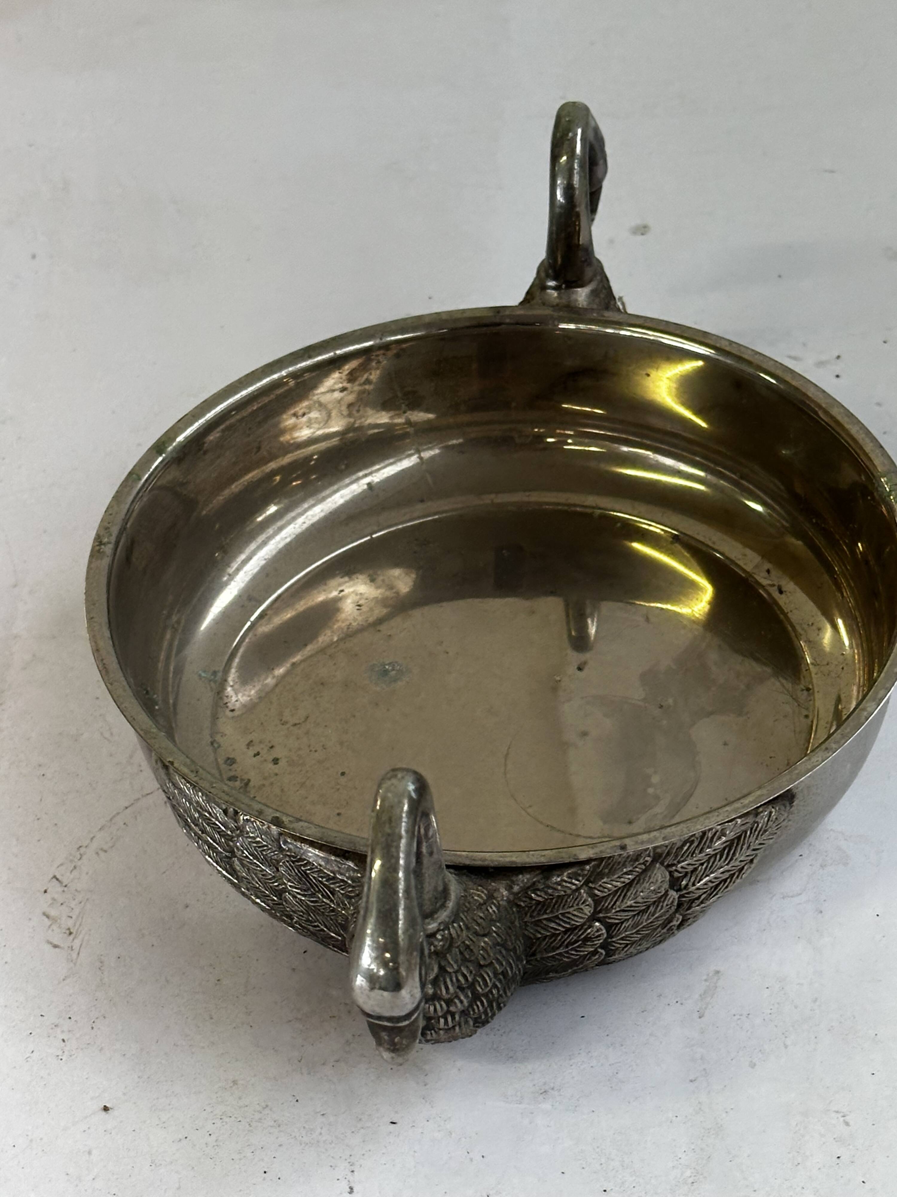 Art Deco silver-plated metal pocket emptier with swan decor