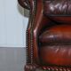 Sofa victorien restauré en cuir avec pieds en griffe et coussins en plumes