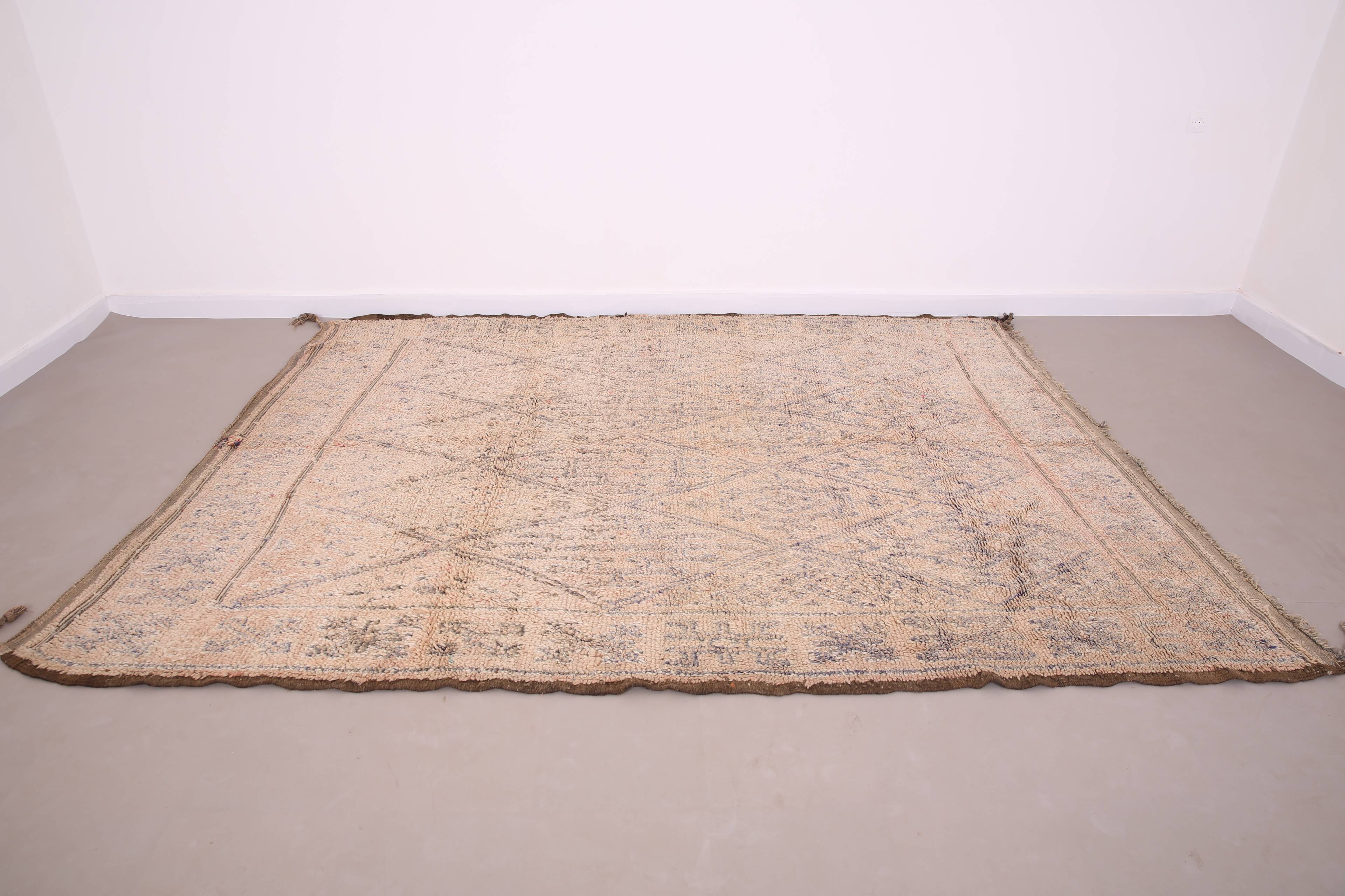 Vintage Handmade Berber Rug 226 CM X 291 CM