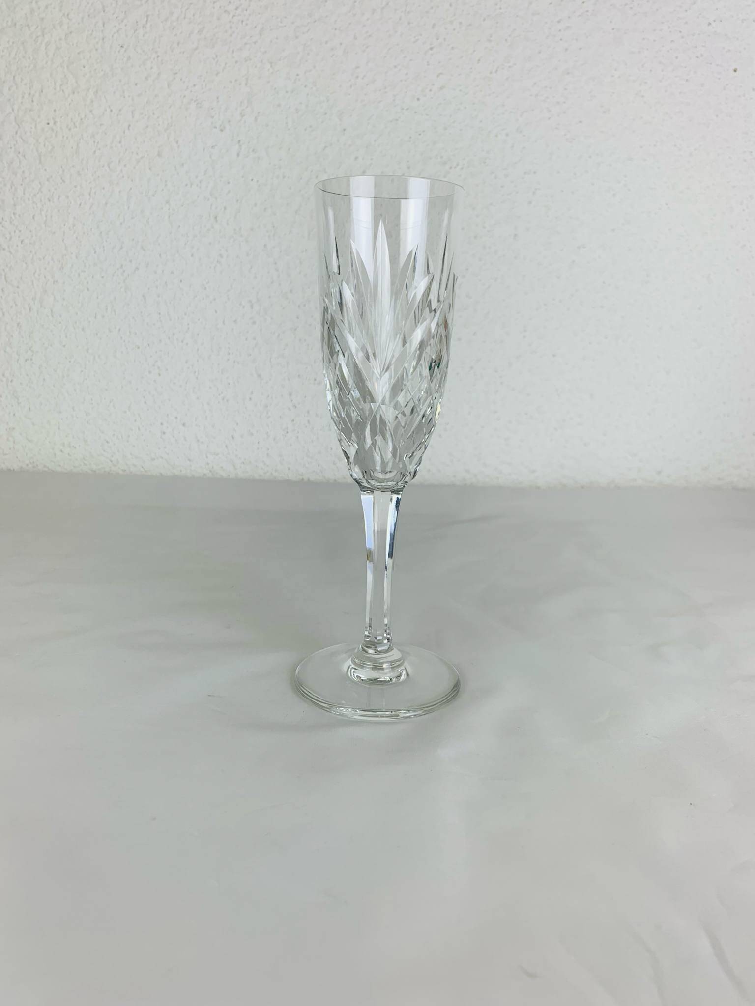 8 Chantilly model champagne flutes by Saint Louis, crystal