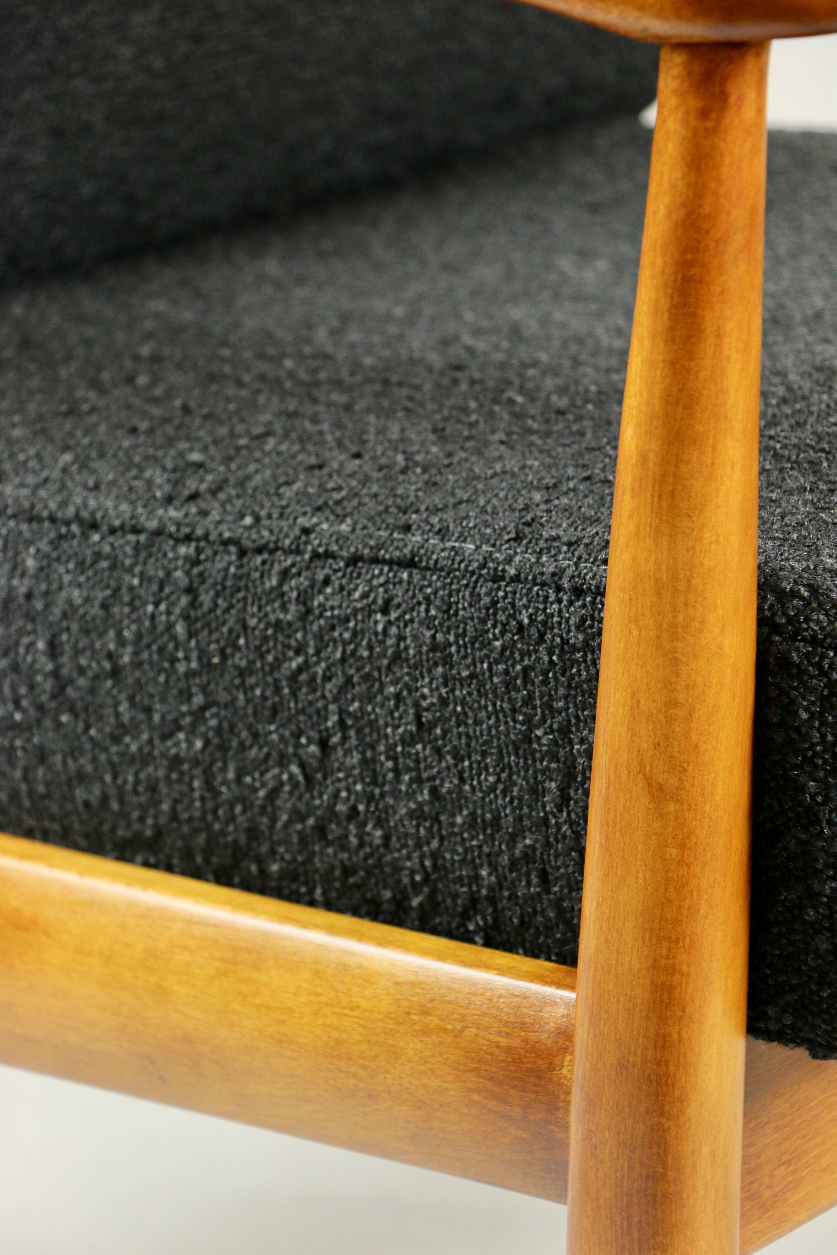 Fauteuil boucle noir design danois sur les oreillers, années 1970