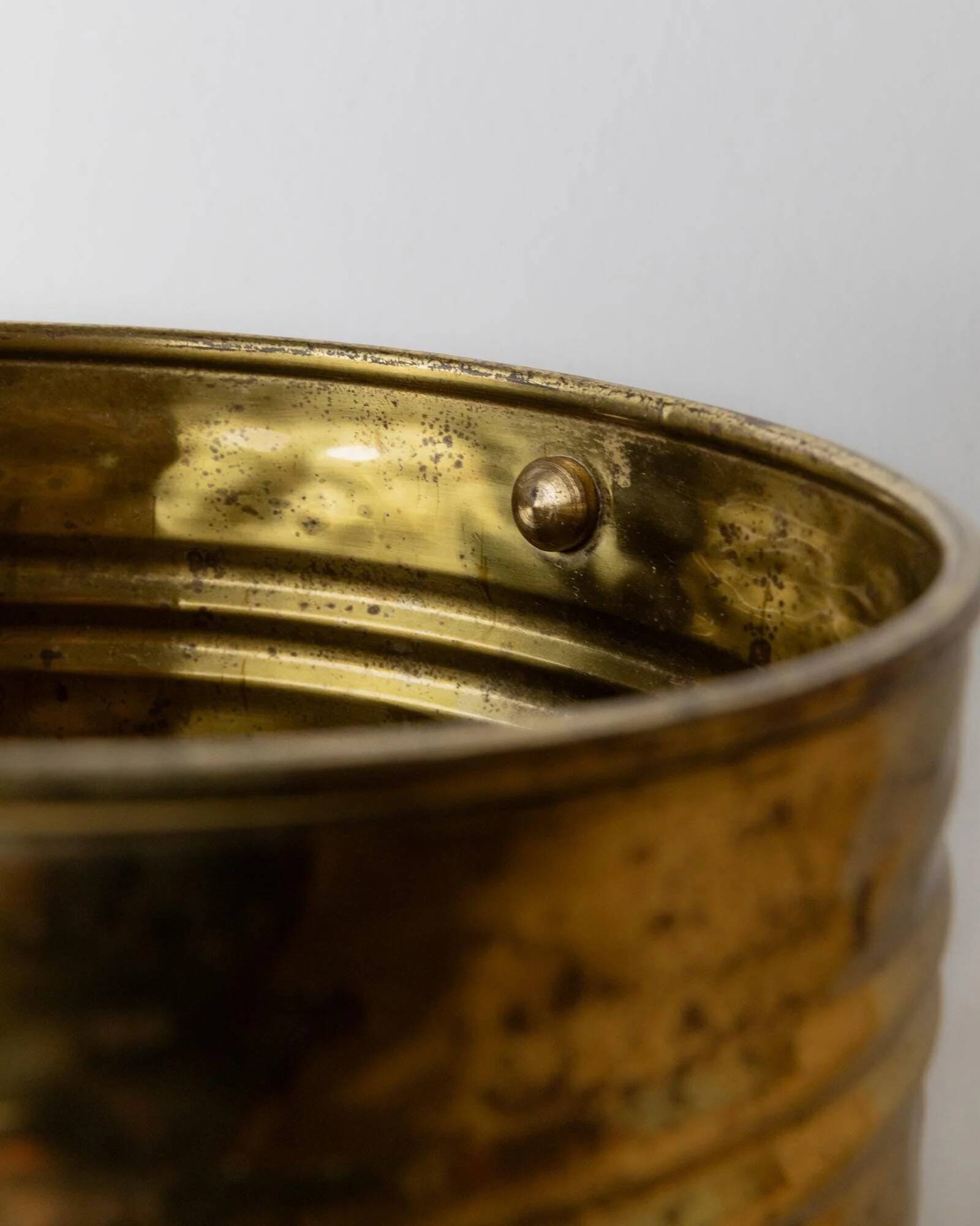 Vintage brass jardinière or wine bucket from the 1970s, large container with double handles.