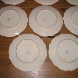 Longchamp's fee-making table service, 18-piece Lilas 1900 model