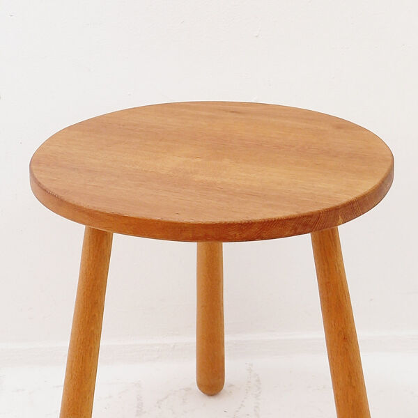 Table d'appoint vintage en bois massif avec pieds arrondis
