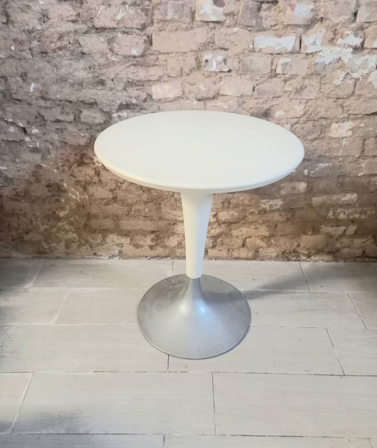 Table Dr Na Kartell by Philippe Starck 1999