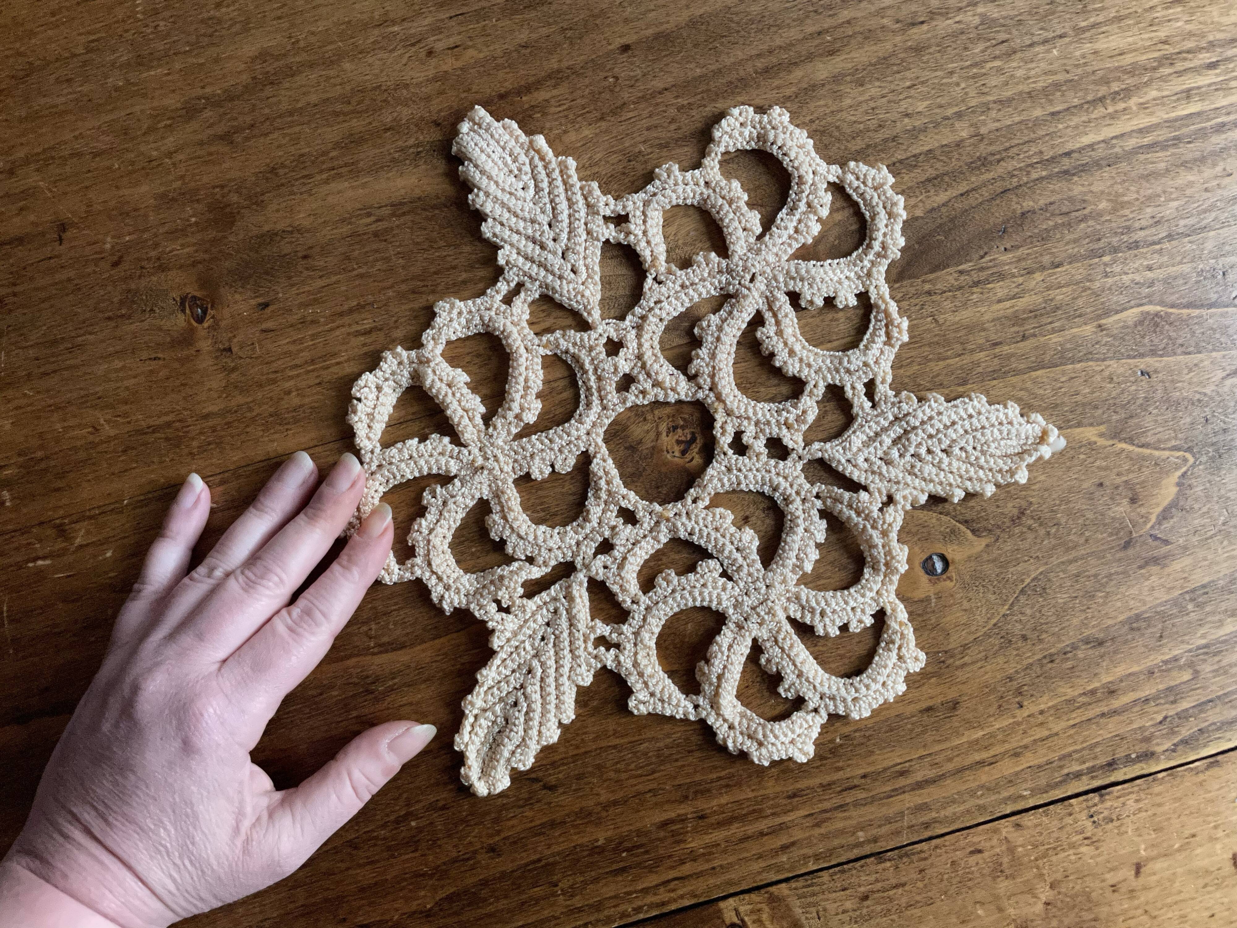 Crochet placemat, vintage, beige