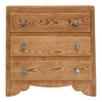 Vintage chest of drawers