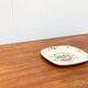 Assiette Peinte à la Main Flamant Rose Maître Cuisinier en Céramique Norvégienne par Inger Waage de Stavanger Flint