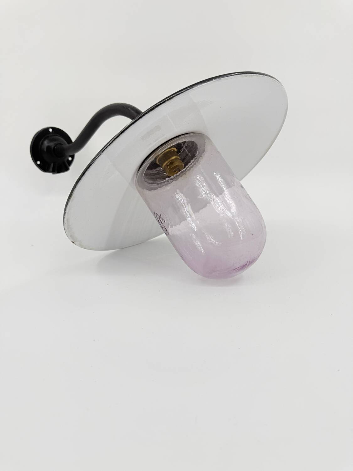 Court lamp