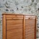 Armoire à rideaux vintage en chêne français – années 1960 – rangement de bureau avec étagères réglables