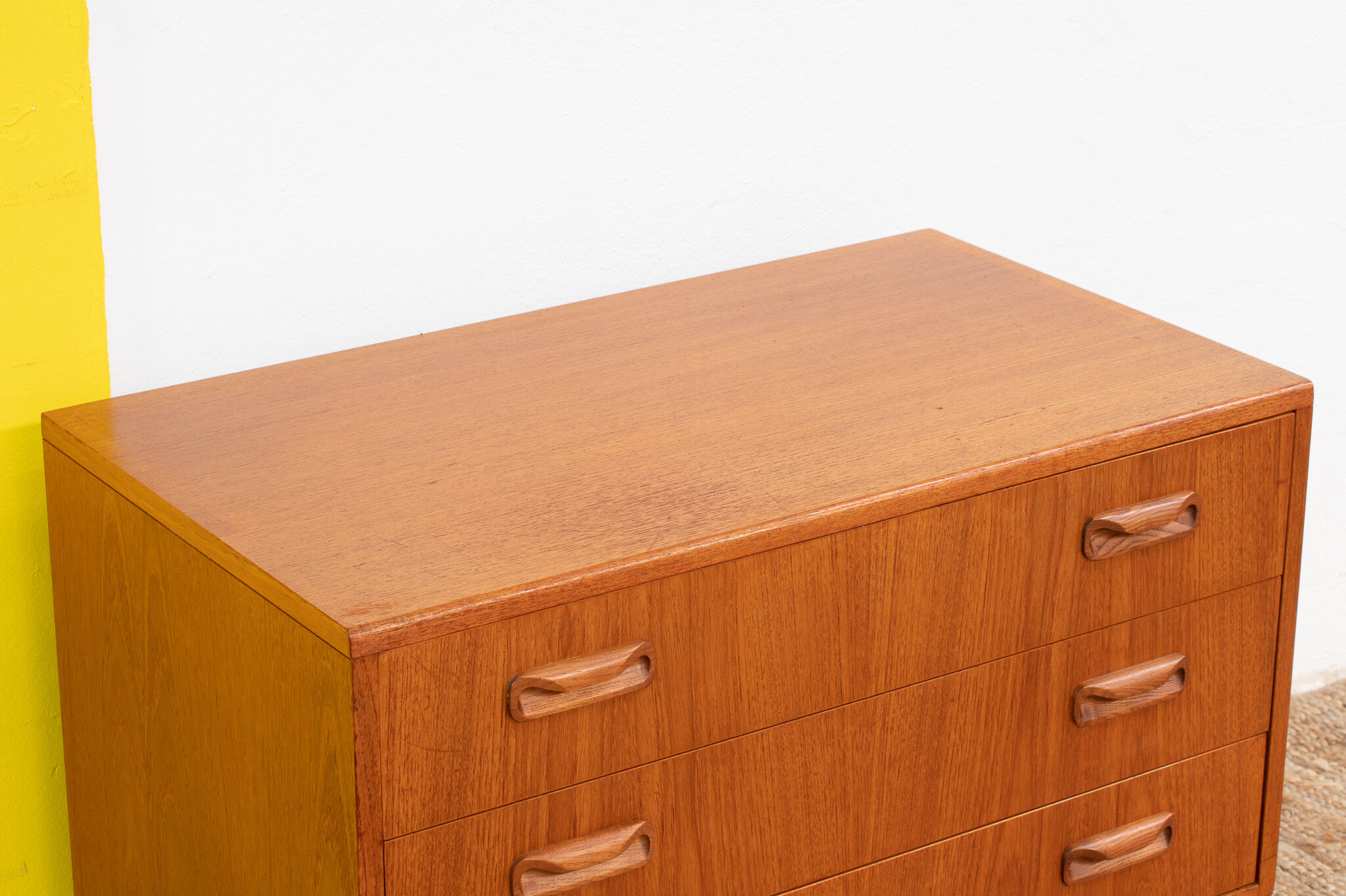 Vintage scandinavian chest of drawers
