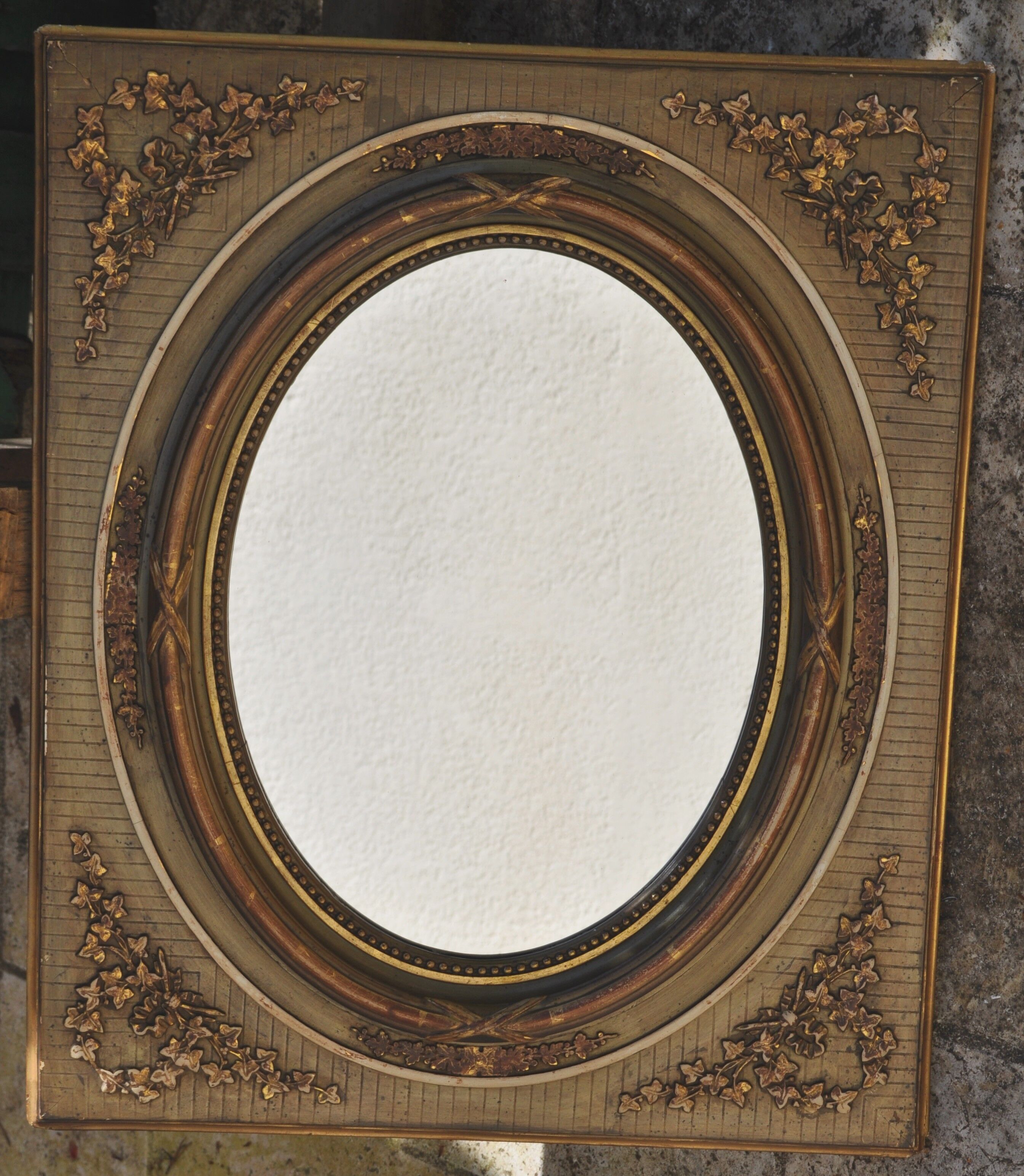 Large mirror ovle original ivy decoration 50x60cm