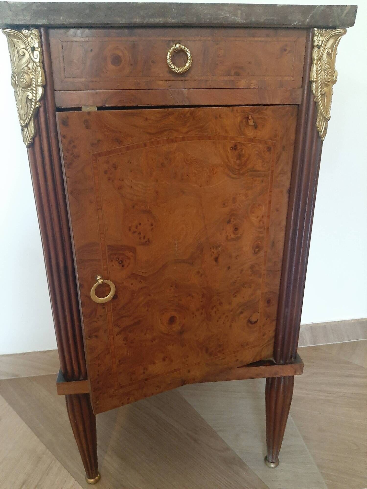 pretty Louis XVI Style bedside cabinet - 1 drawer - 1 Elm Burl marble tray door