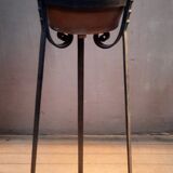 Metal pot holder structure