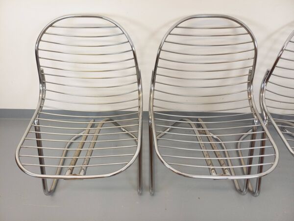 Suite de 4 chaises italiennes vintage style Gastone Rinaldi en métal chromé