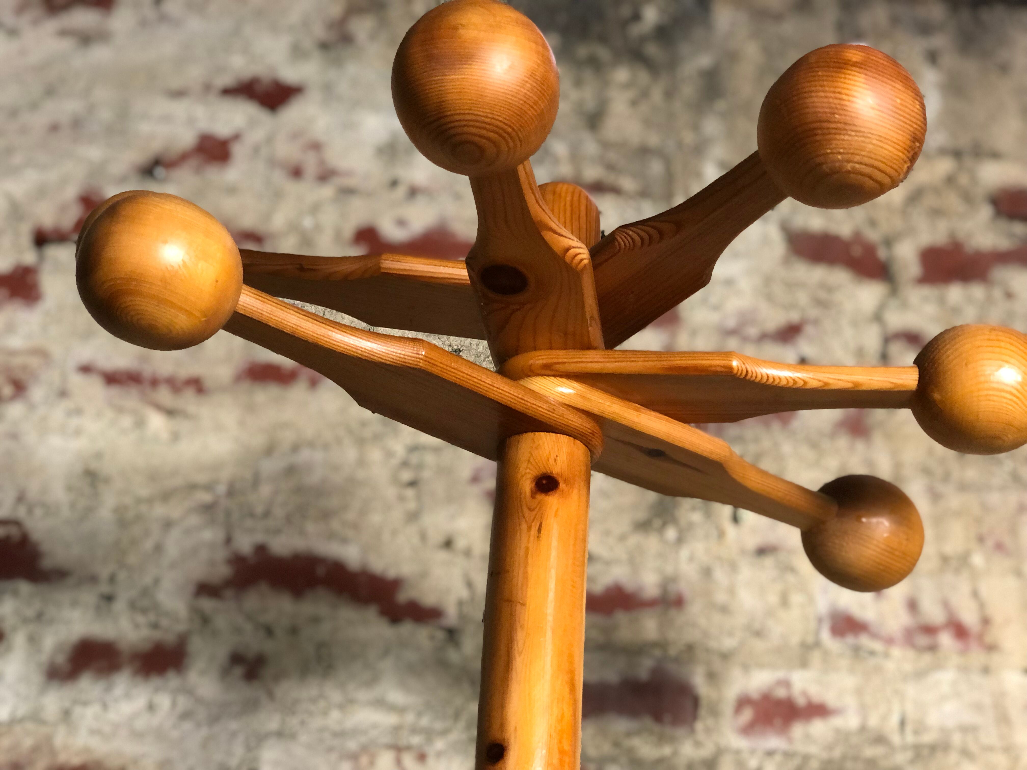 coat rack on foot in solid pine 6 hooks made in Sweden