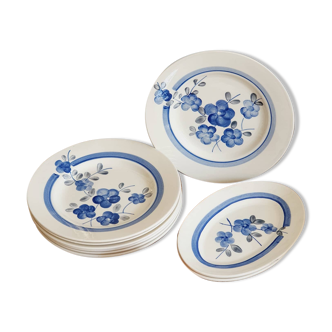 7 starter or dessert plates and 2 raviers Gien Model Nancay