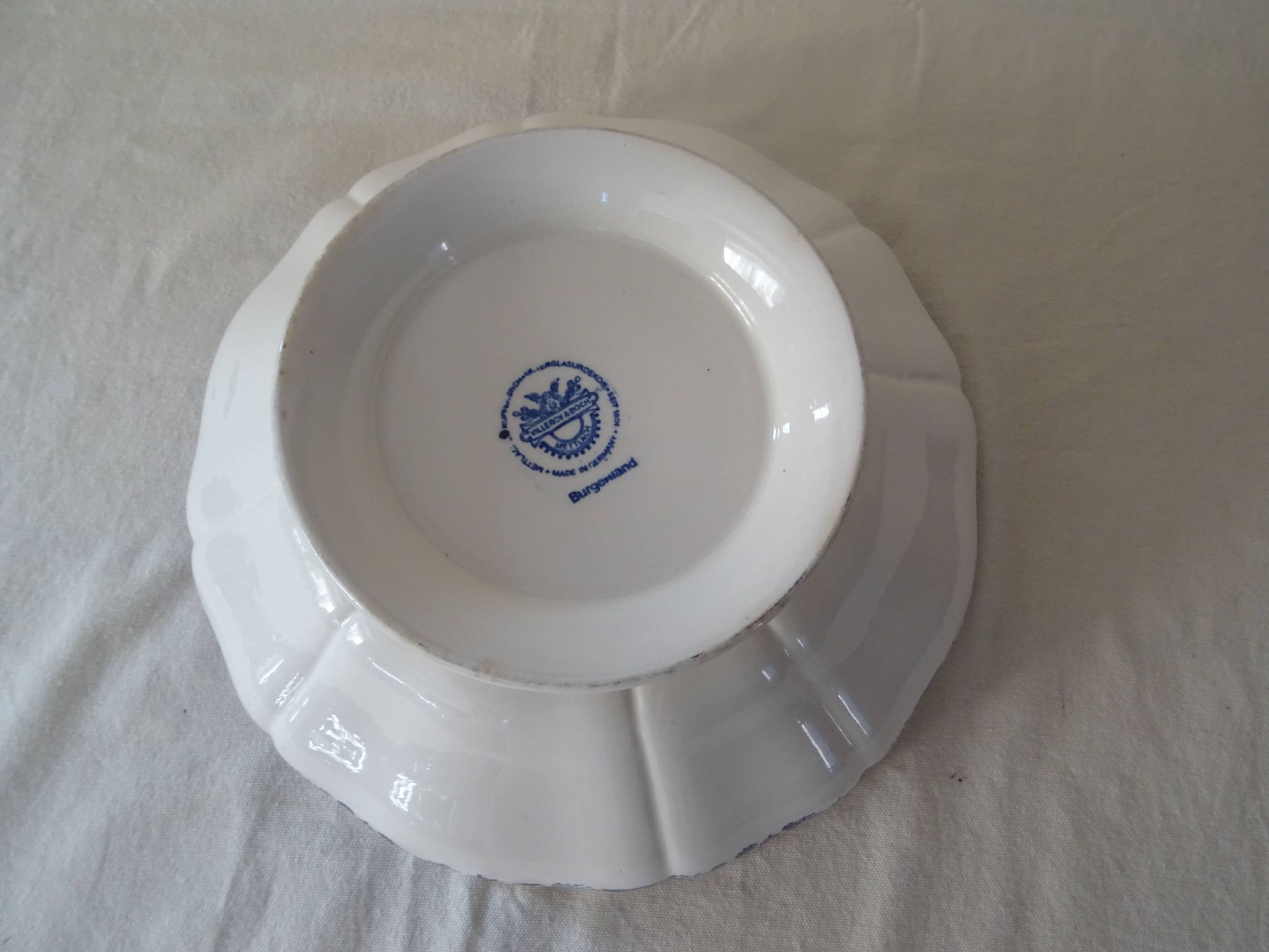 Large salad bowl dish Villeroy & Boch antique earthenware 374112 Burgenland Blue