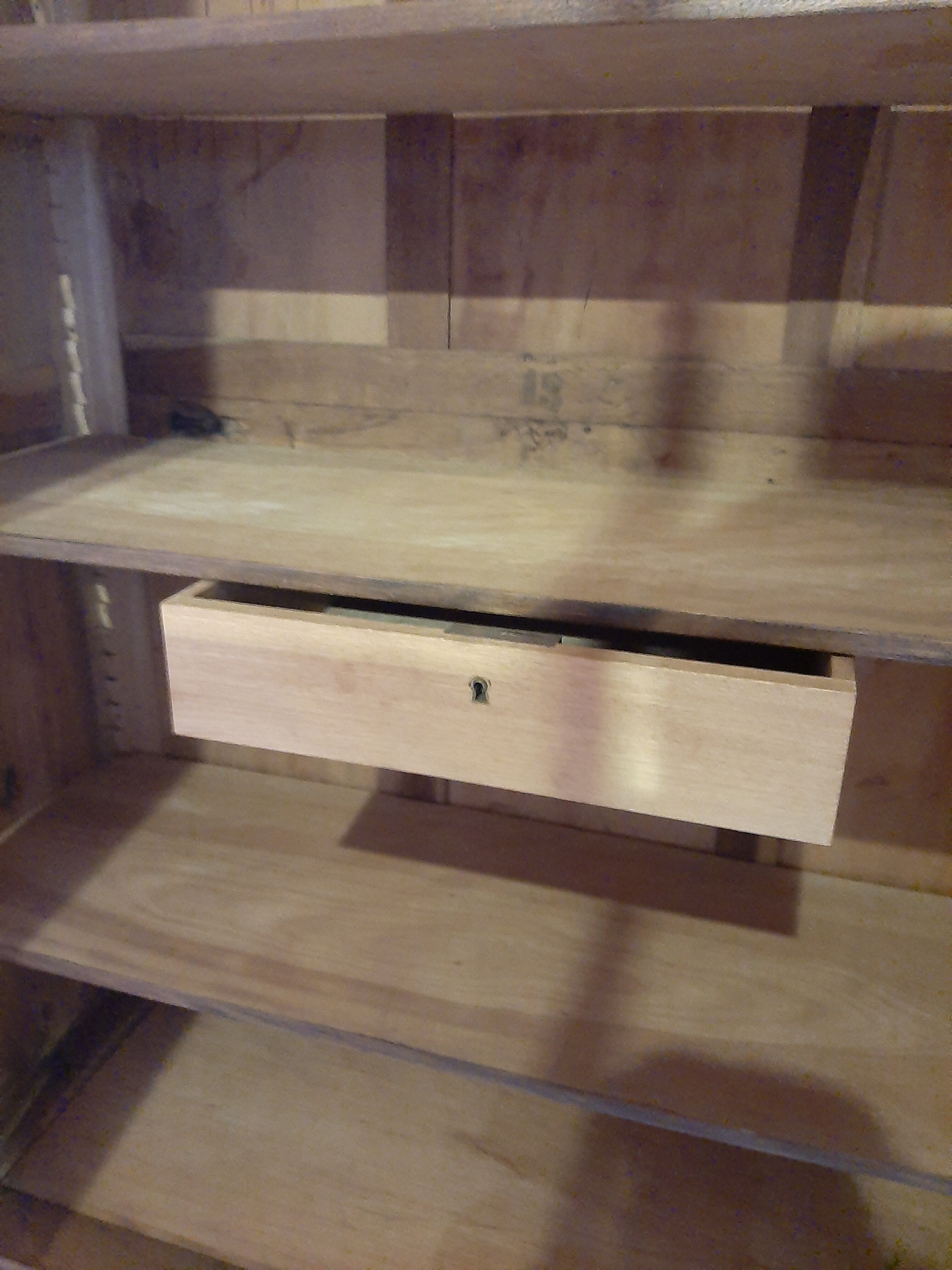 Three-bedroom louis XV-style cupboard with biseauté ice