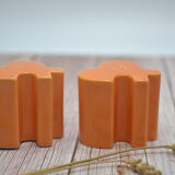 Orange-interlocking Amadeus salt and pepper shaker