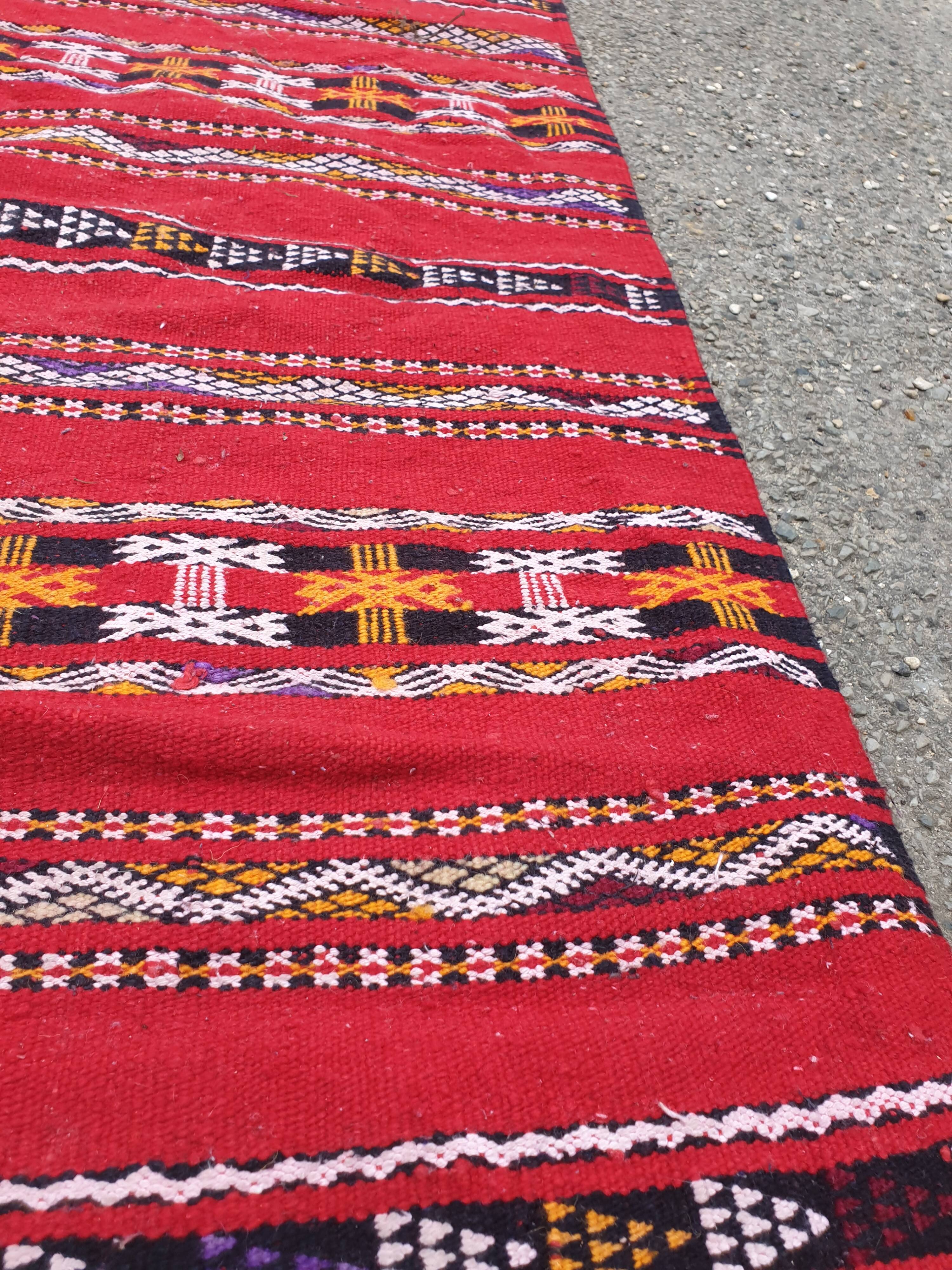 Kilim rug: 260x79cm.